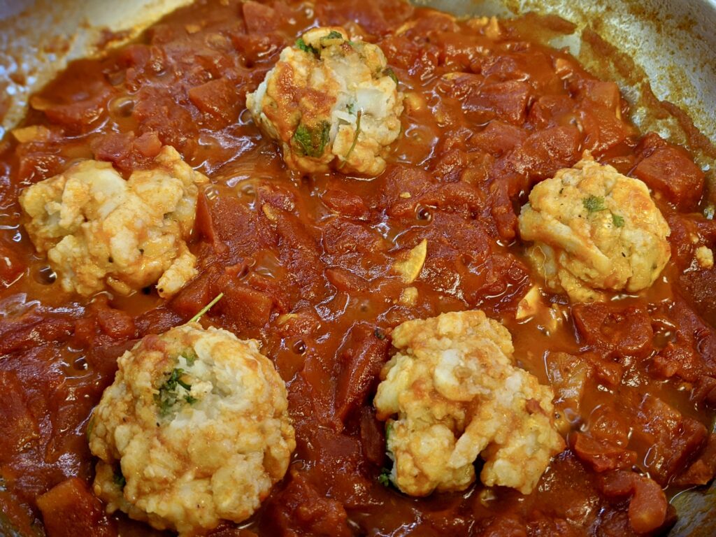 Meal 89 - Boulettes de Poisson à la Sauce Tomate - Fish Balls in Tomato Sauce