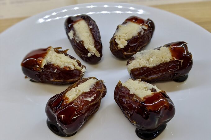 Meal 88 - Dattes Fourrées - Dates Stuffed with Almond Paste